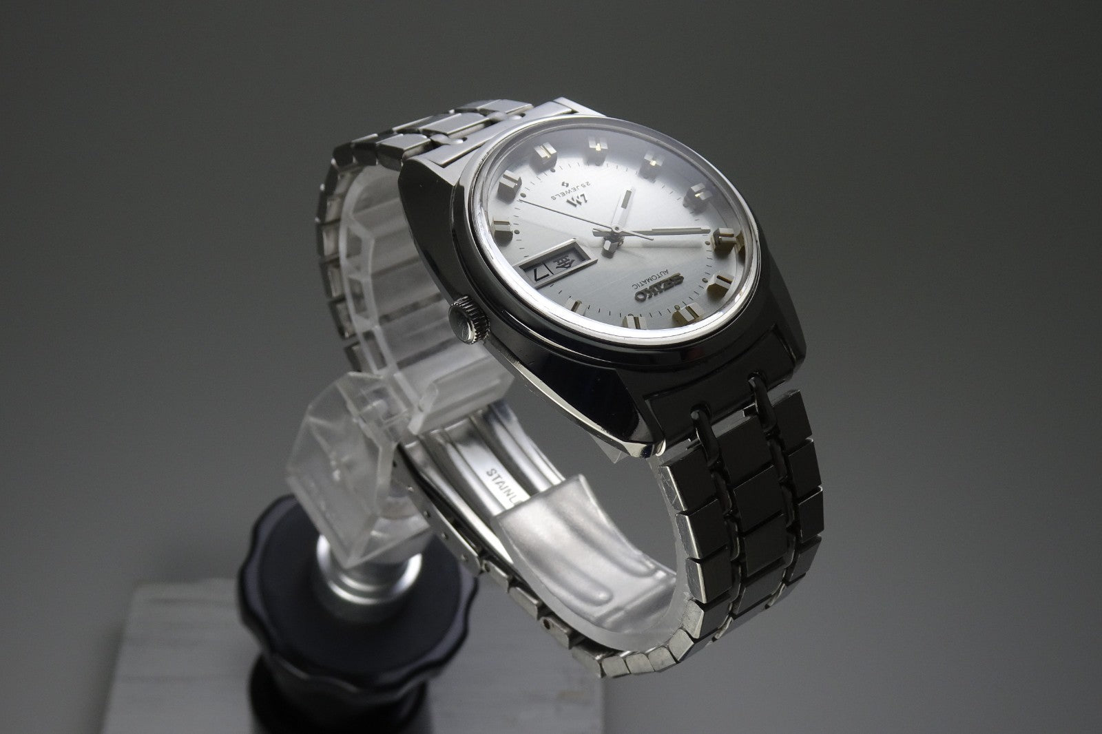 Vintage 1973 JAPAN SEIKO LORD MATIC WEEKDATER 5606-7230 25Jewels Automatic.