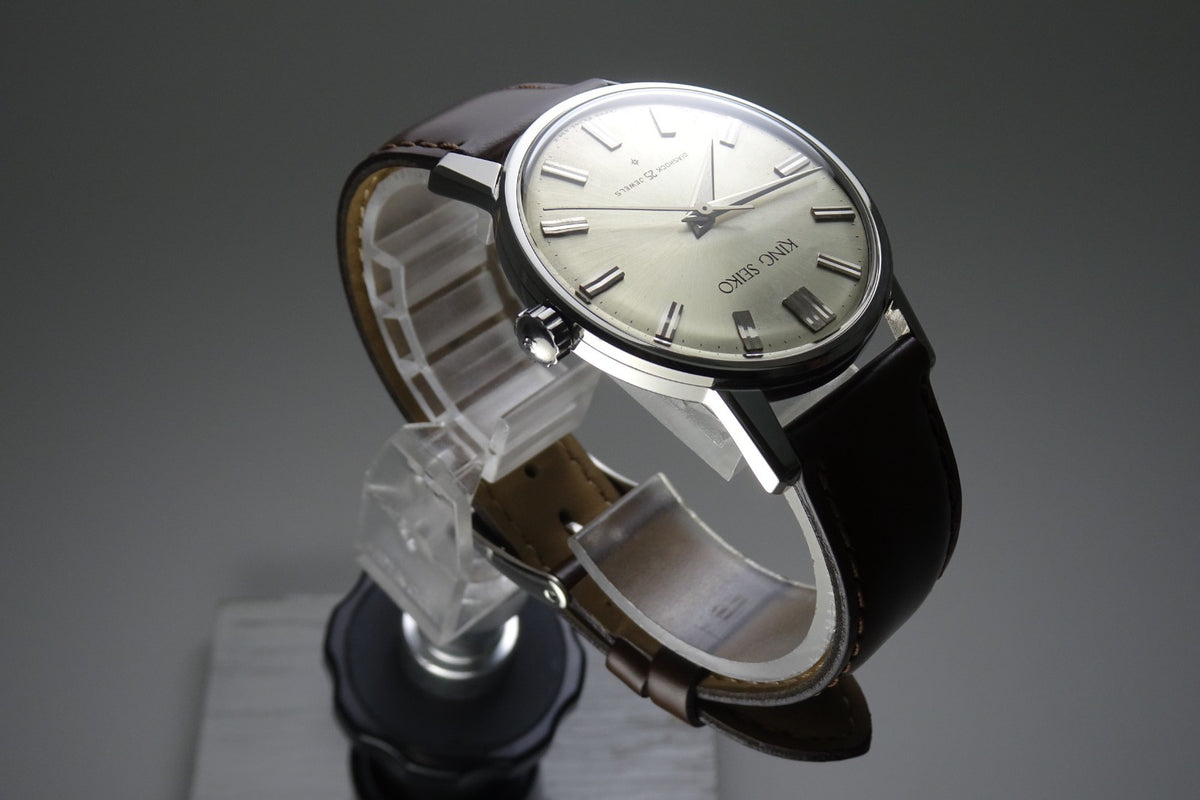 Serviced Vintage 1961's JAPAN KING SEIKO FIRST MODEL J14102E 25J Hand-winding.