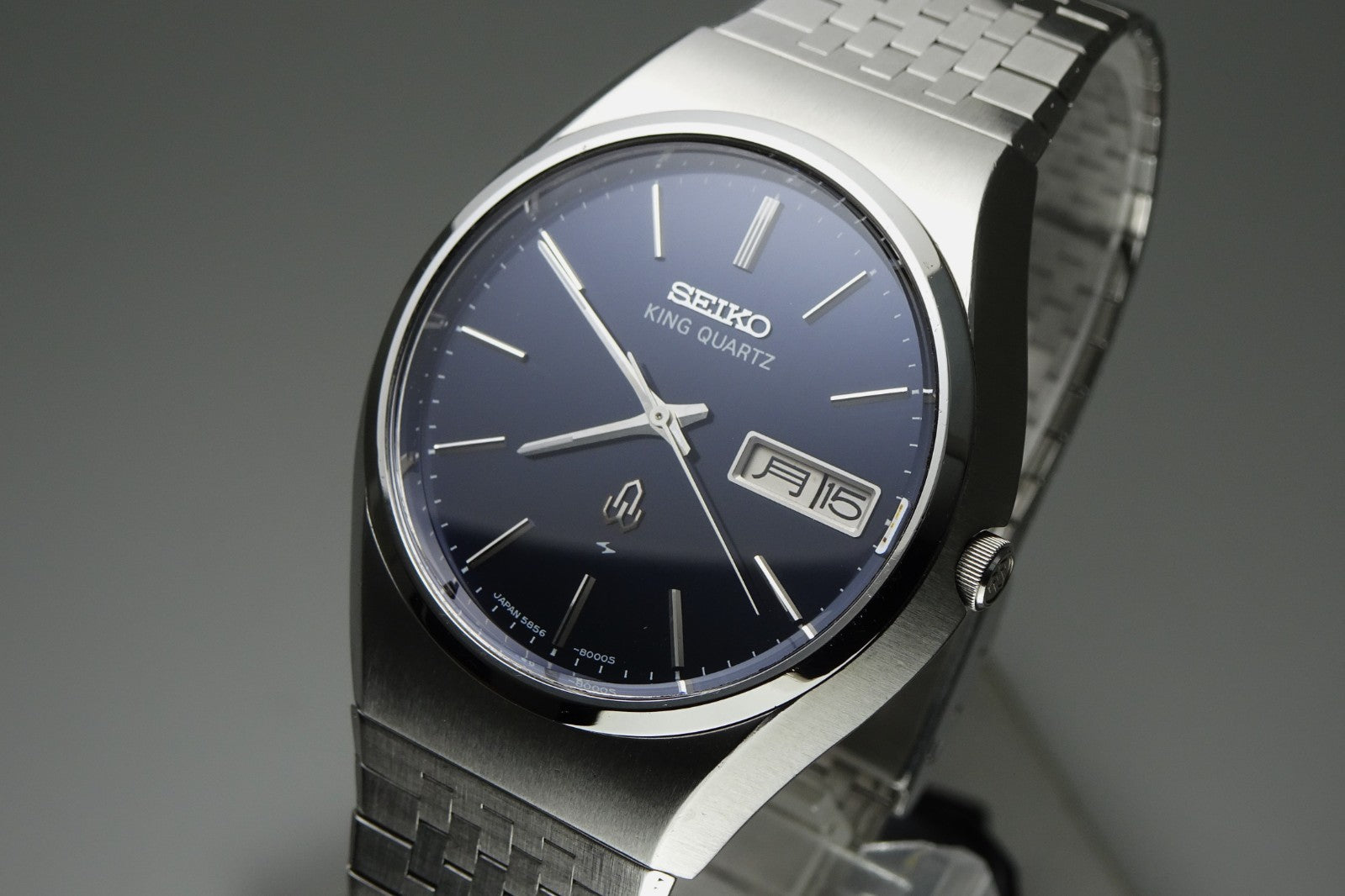 Vintage 1977 JAPAN SEIKO KING QUARTZ 5856-8000 8Jewels Quartz.