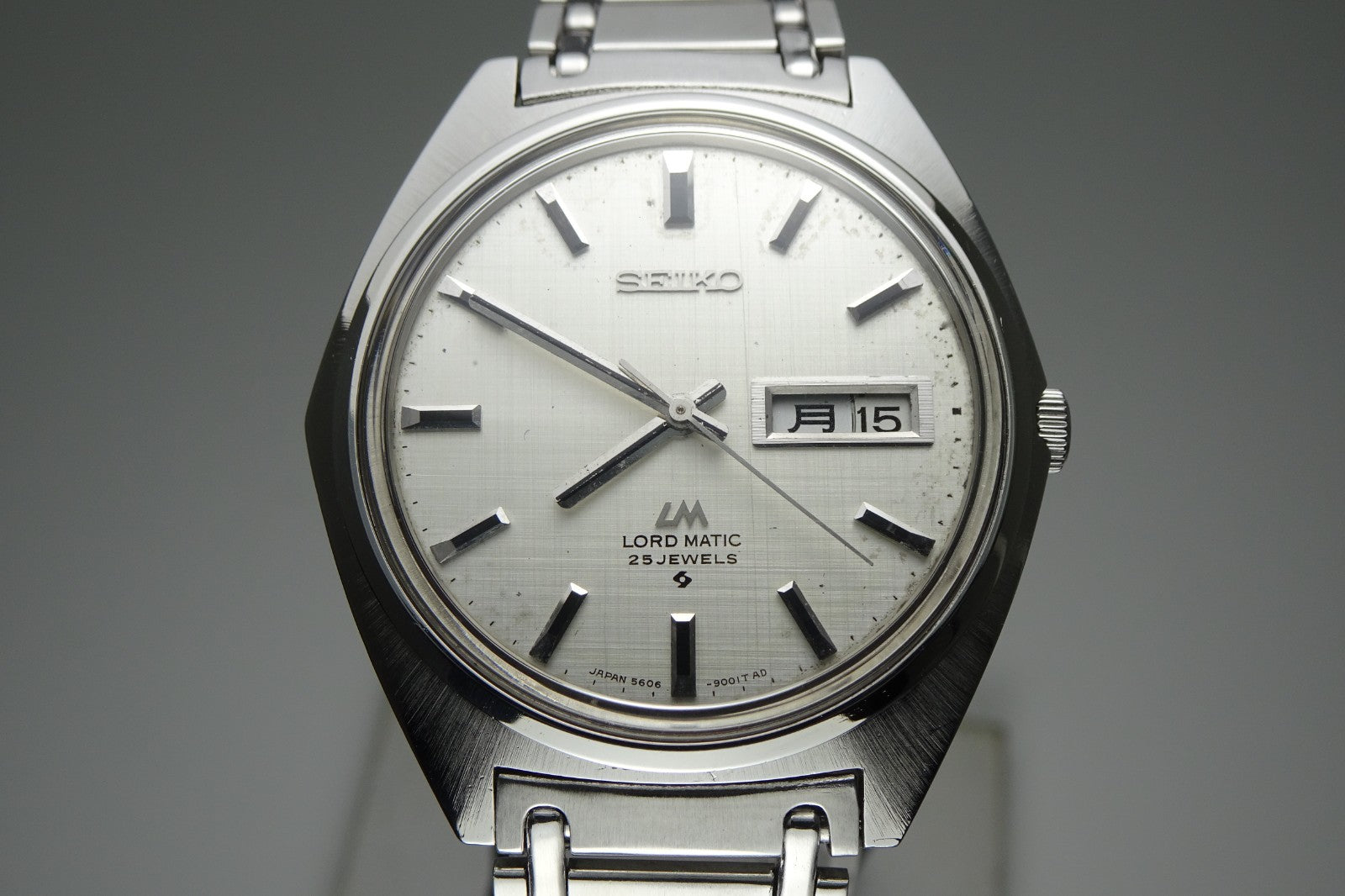 Vintage 1969 JAPAN SEIKO LORD MATIC WEEKDATER 5606-9000 25Jewels Automatic.