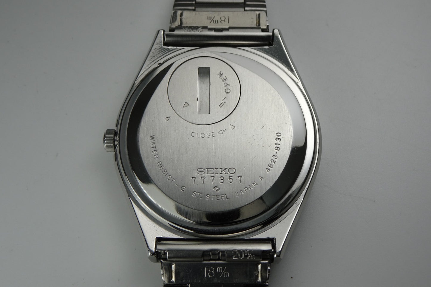 Vintage 1977 JAPAN SEIKO KING QUARTZ 4823-8130 7Jewels Quartz.