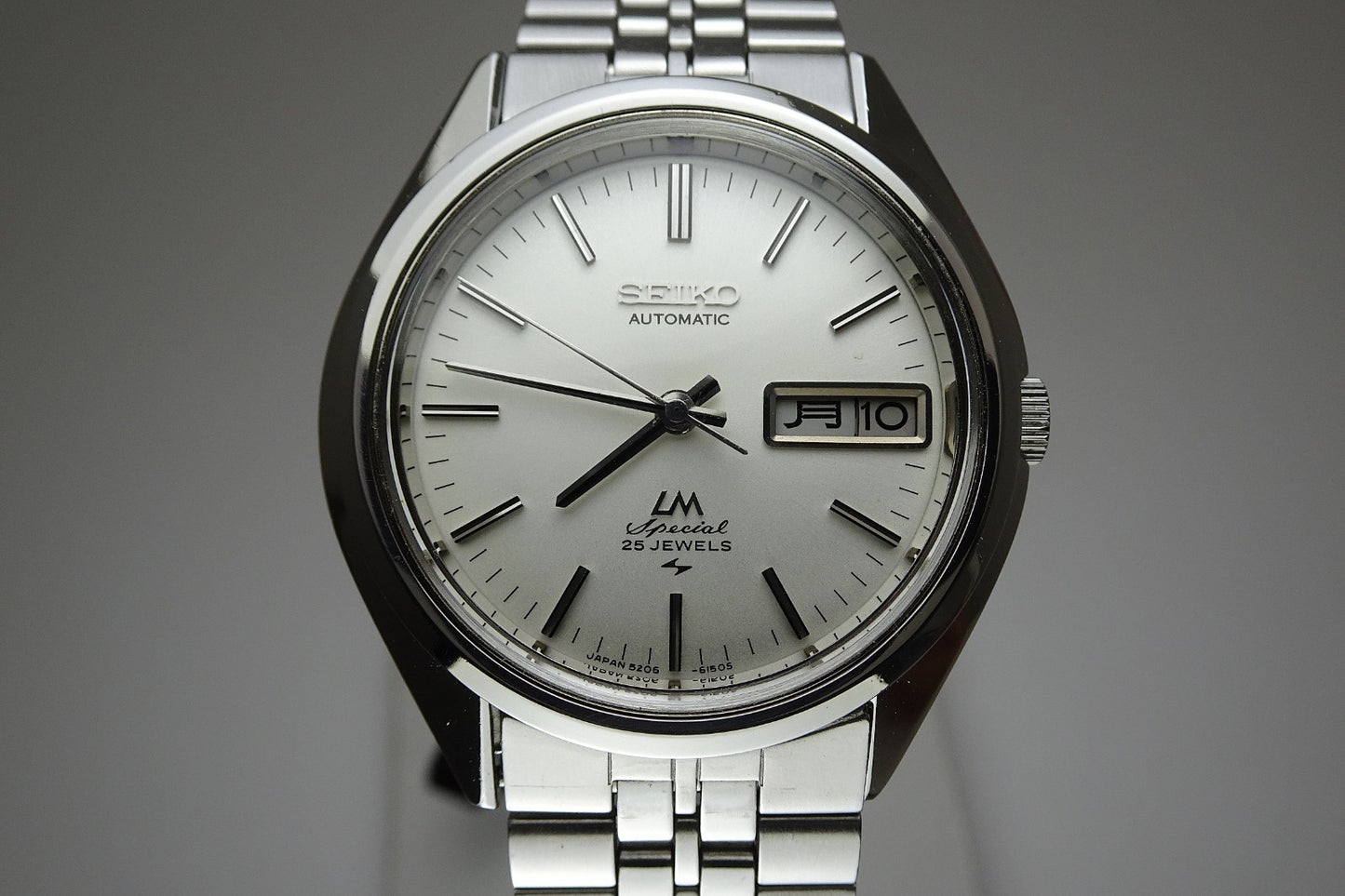 Vintage 1972 JAPAN SEIKO LORD MATIC SPECIAL WEEKDATER 5206-6130 25J Automatic.