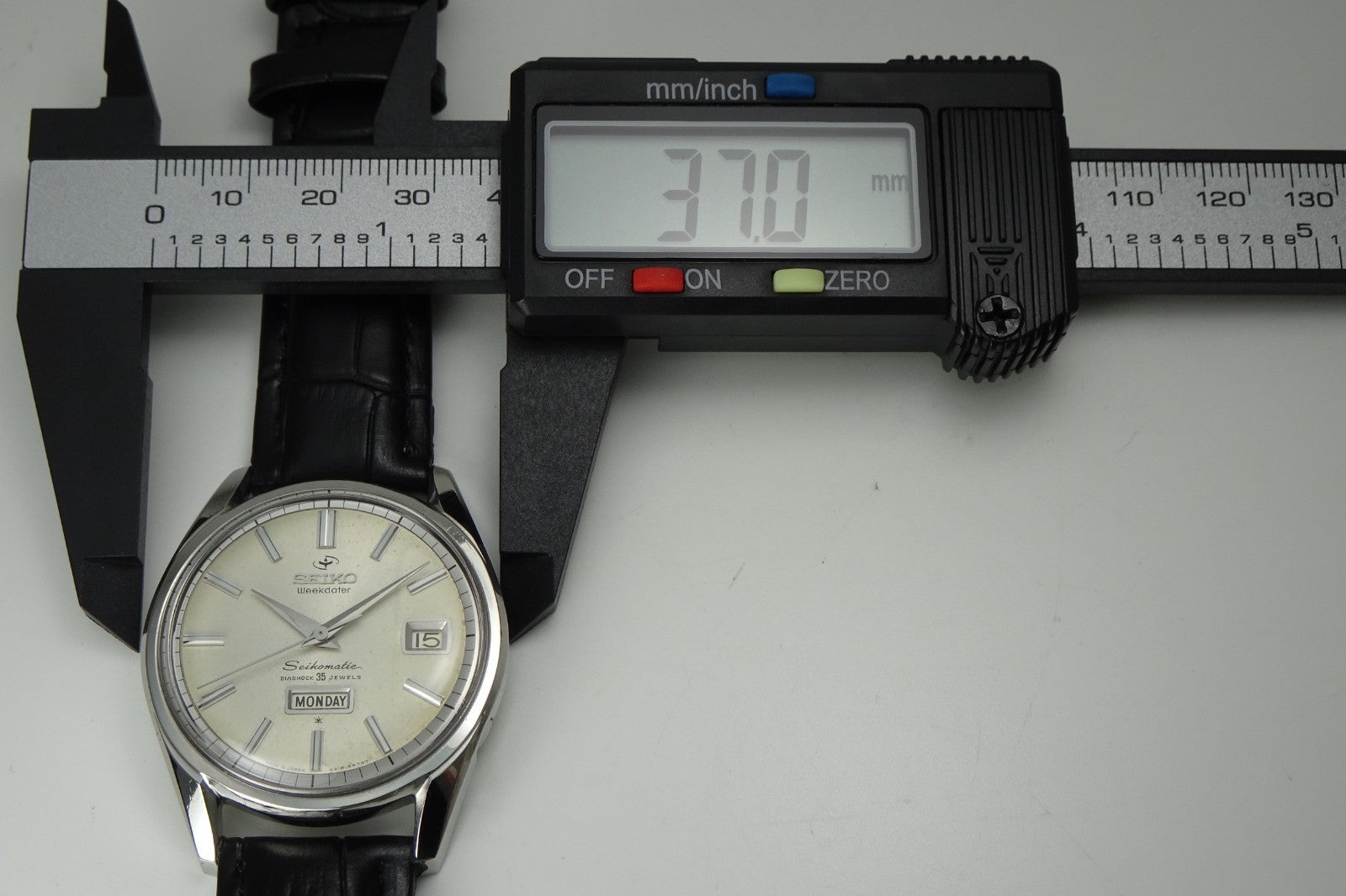 Vintage 1965 JAPAN SEIKO SEIKOMATIC WEEKDATER 6218-8970 35Jewels Automatic.