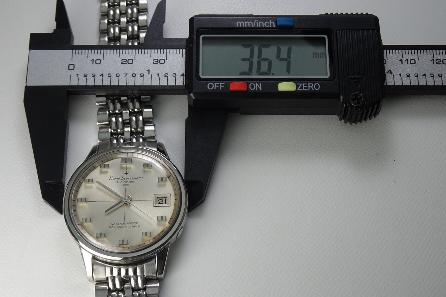 Vintage 1965 JAPAN SEIKO SPORTSMATIC CALENDAR 820 7625-8961 17Jewels Automatic.