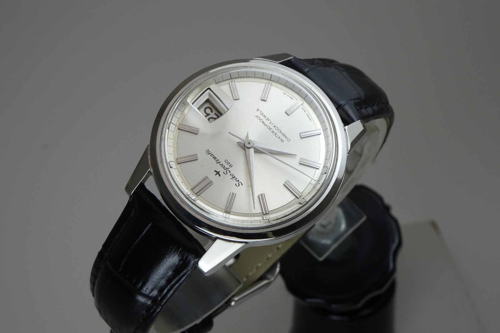 Serviced Vintage 1965 JAPAN SEIKO SPORTSMATIC CALENDAR 7625-8961 17J Automatic.