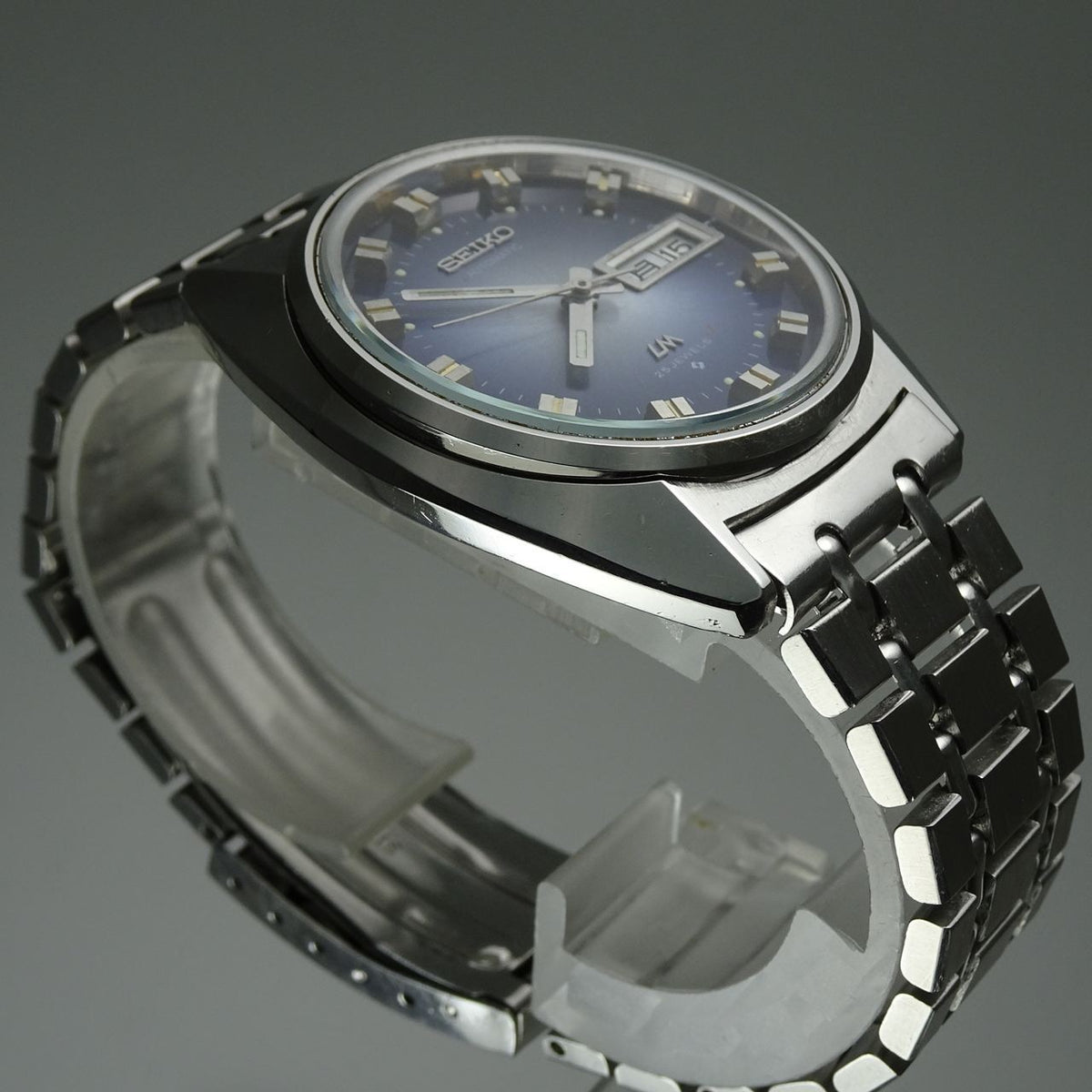 Serviced  Vintage 1973 JAPAN SEIKO LORD MATIC WEEKDATER 5606-7231 25J Automatic.