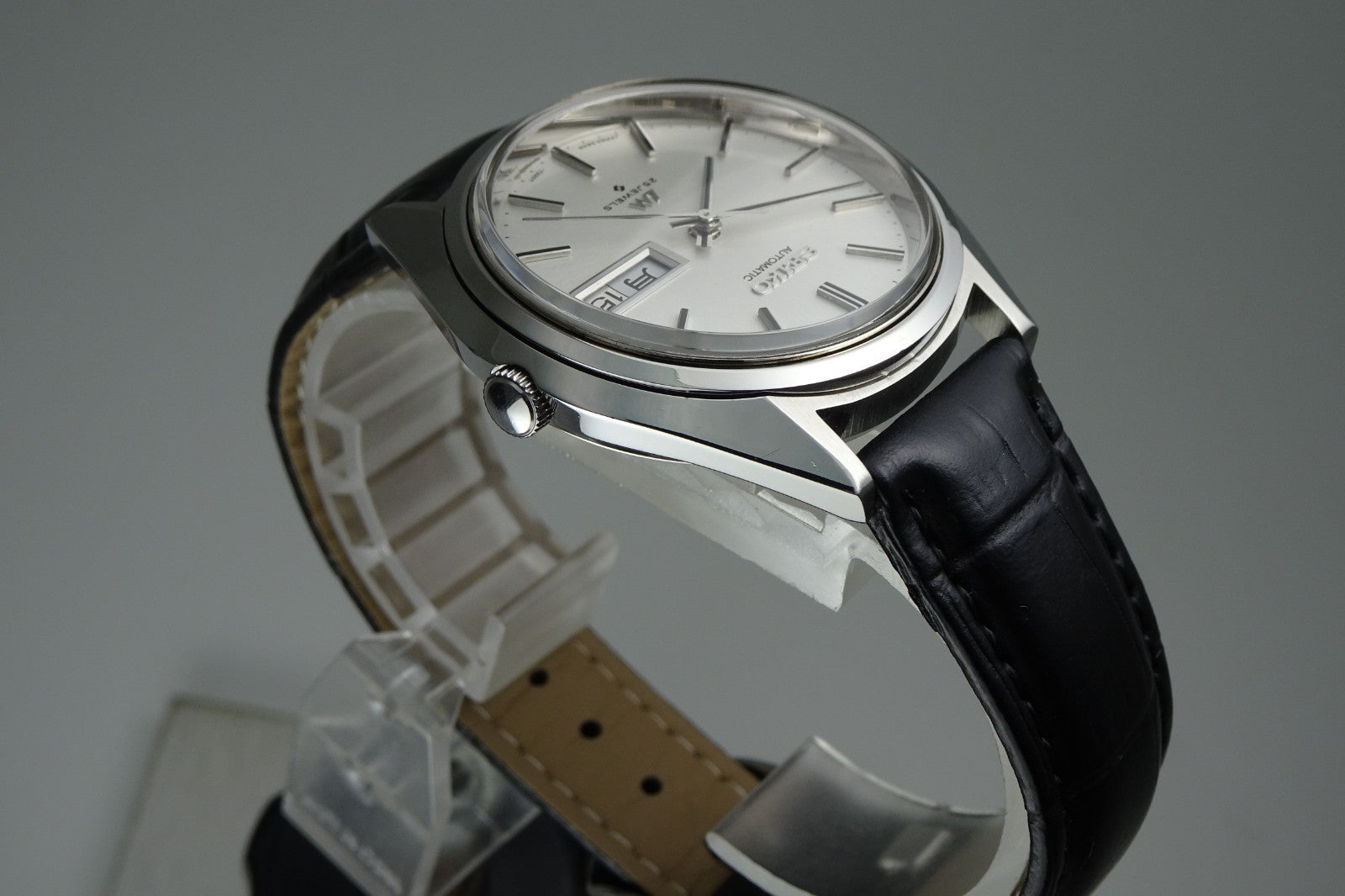 Serviced  Vintage 1973 JAPAN SEIKO LORD MATIC WEEKDATER 5606-7191 25J Automatic.
