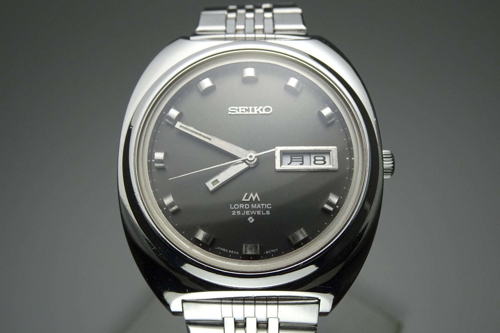 Vintage 1969 JAPAN SEIKO LORD MATIC WEEKDATER 5606-9040 25Jewels Automatic.