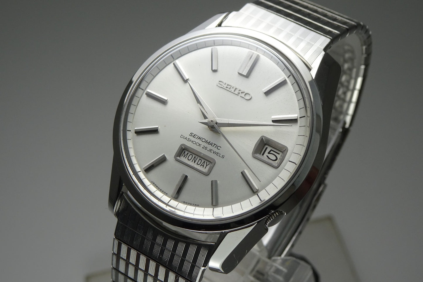 Serviced Vintage 1965 JAPAN SEIKO SEIKOMATIC WEEKDATER 6206-8040 26J Automatic.