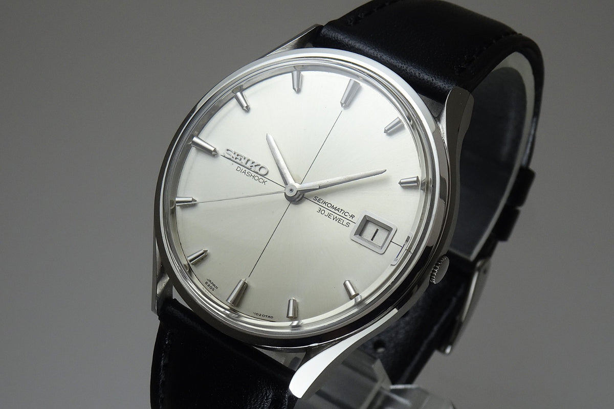 Vintage 1965 JAPAN SEIKO SEIKOMATIC-R SLIMDATE 8305-1010 30Jewels Automatic.