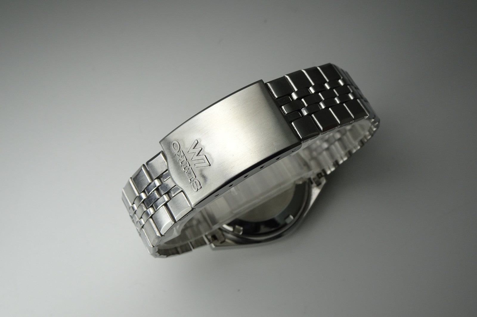 Serviced Vintage 1974 JAPAN SEIKO LORD MATIC WEEKDATER 5606-8030 25J Automatic.