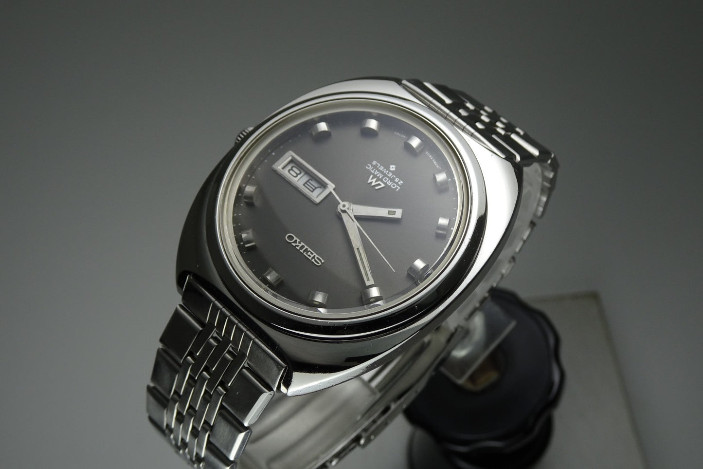 Vintage 1969 JAPAN SEIKO LORD MATIC WEEKDATER 5606-9040 25Jewels Automatic.