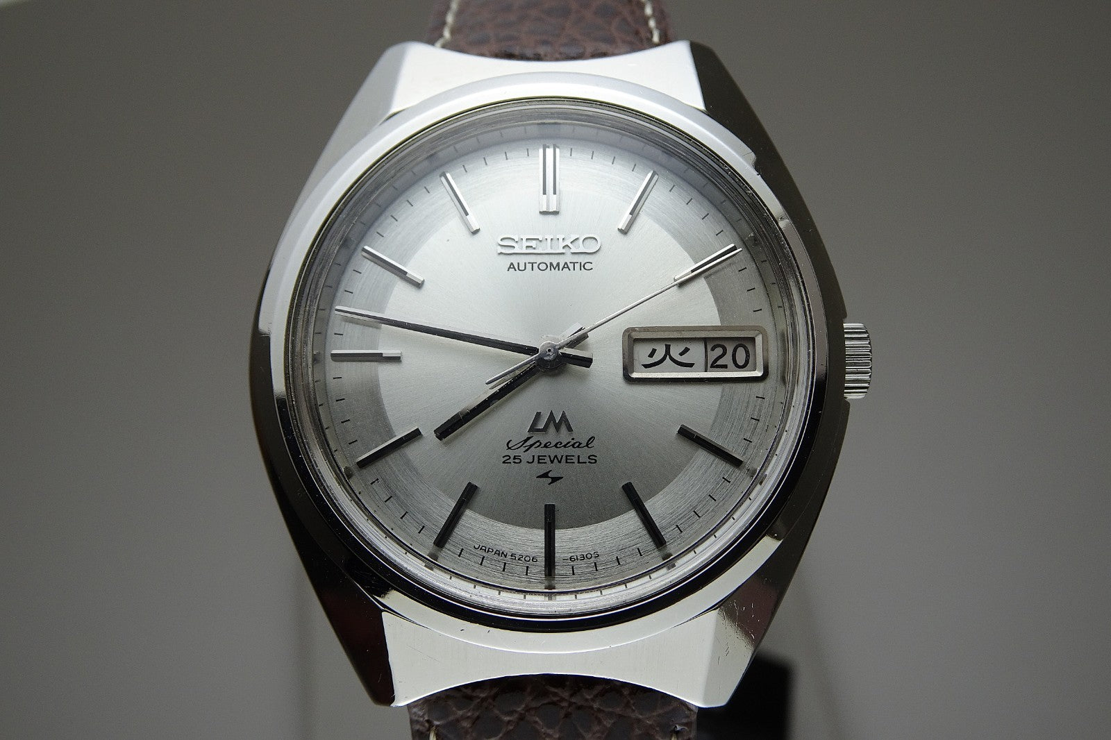Vintage 1972 JAPAN SEIKO LORD MATIC SPECIAL WEEKDATER 5206-6110 25J Automatic.