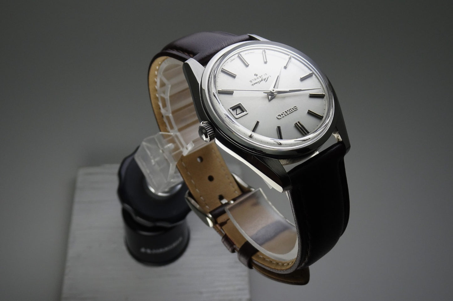 Vintage 1970 JAPAN SEIKO SKYLINER CALENDAR 6102-8000 21Jewels Hand-winding.