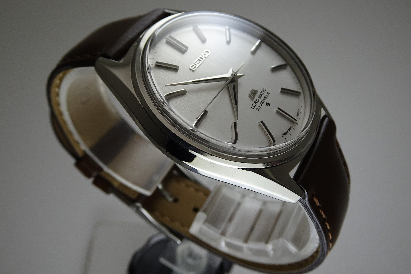 Vintage 1975 JAPAN SEIKO LORD MATIC 5601-9000 23Jewels Automatic.
