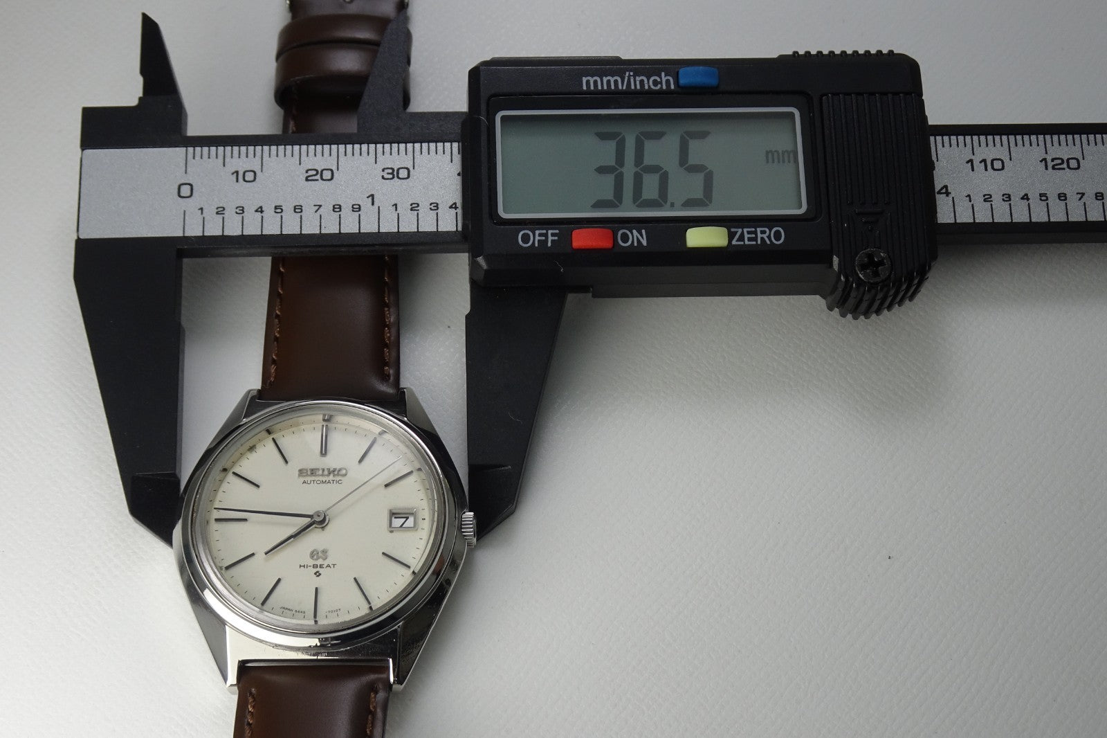 Vintage 1971 JAPAN GRAND SEIKO CALENDAR 5645-7010 25Jewels Automatic.