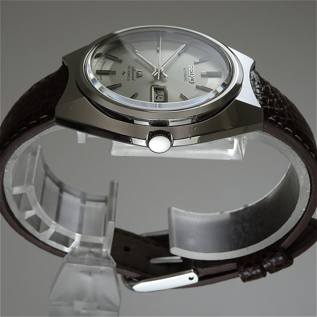 Serviced Vintage 1972 JAPAN SEIKO LORD MATIC SP  5206-6110 25J Automatic.