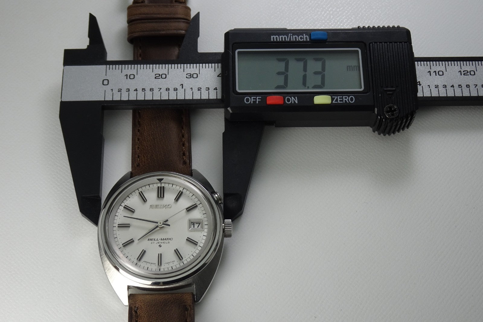 Vintage 1968 JAPAN SEIKO SEIKO BELL-MATIC CALENDAR 4005-7000 27Jewels Automatic.