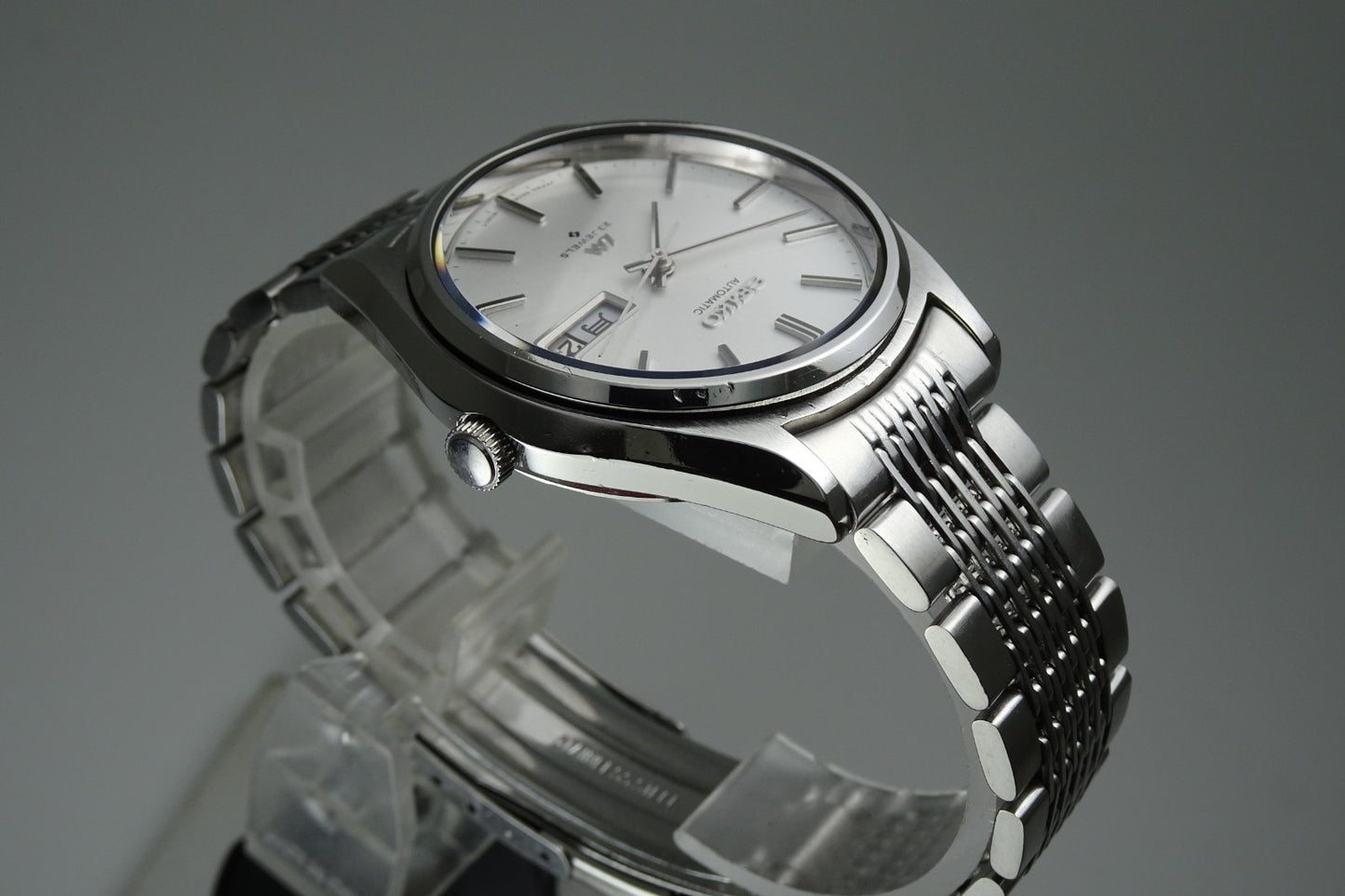 Vintage 1975 JAPAN SEIKO LORD MATIC WEEKDATER 5606-8051 23Jewels Automatic.
