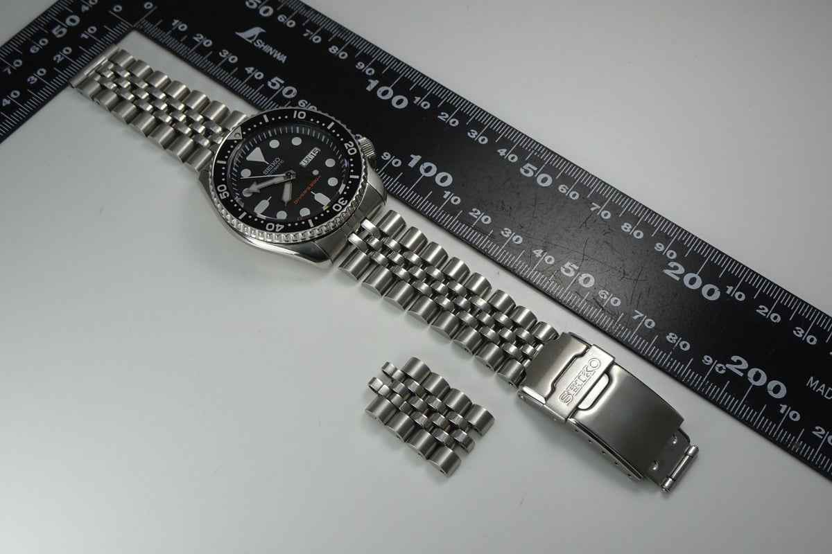 Vintage 2000 SEIKO DIVER'S 200M 7S26-0020 21J Automatic. (Overseas Model.)