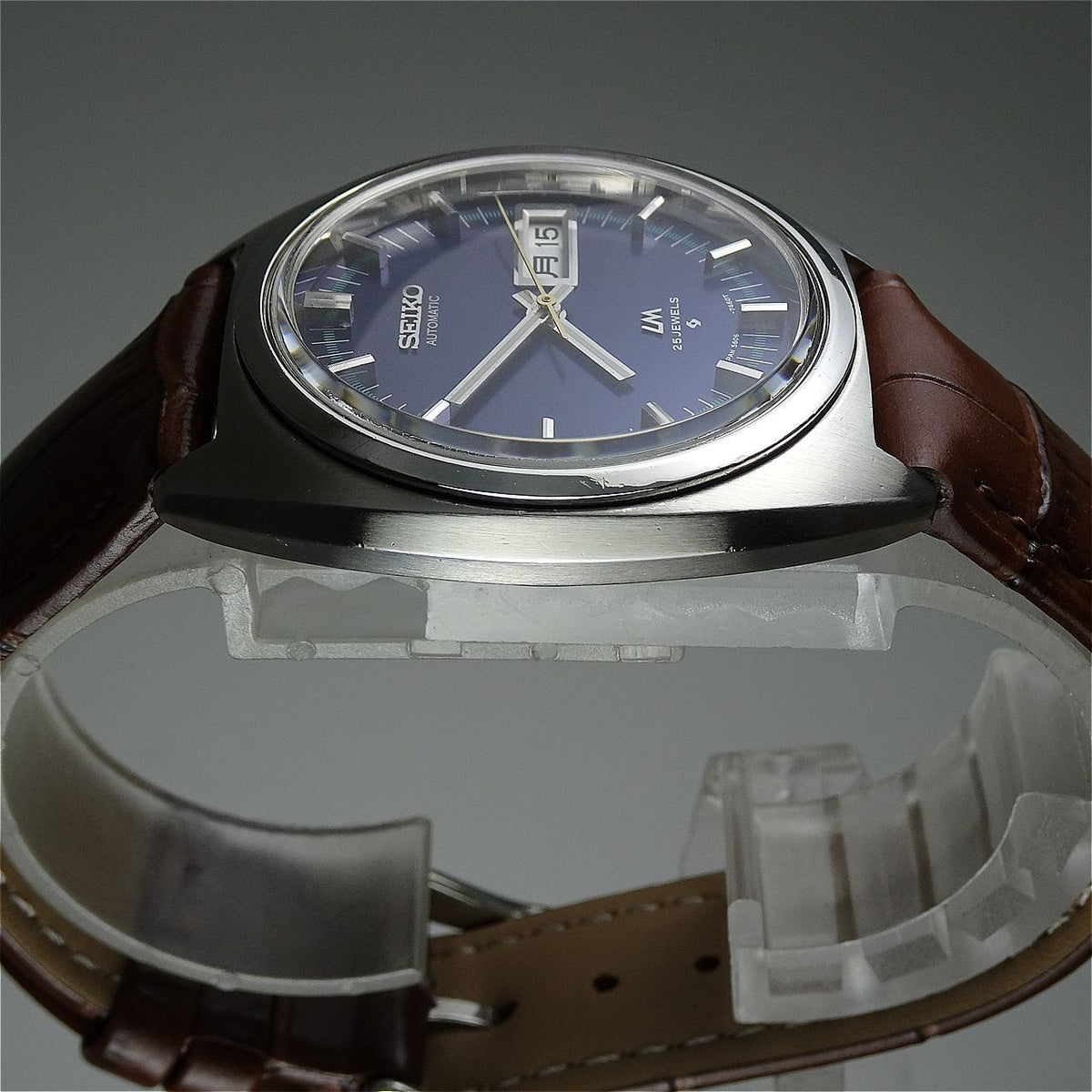 Serviced  Vintage 1971 JAPAN SEIKO LORD MATIC WEEKDATER 5606-7140 25J Automatic.