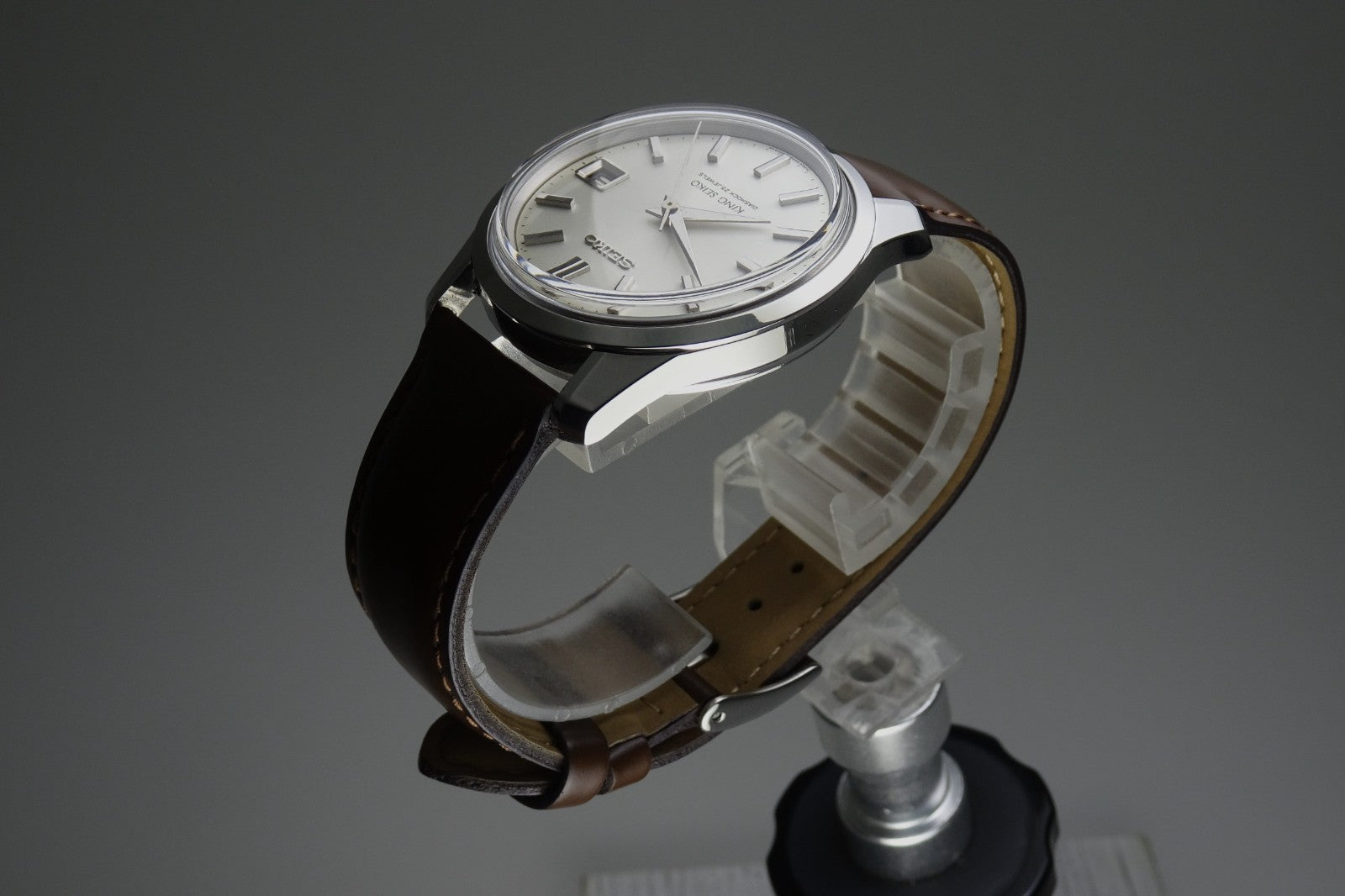 Serviced  Vintage 1966 JAPAN 44 KING SEIKO CALENDAR 4402-8000 25J Hand-winding.