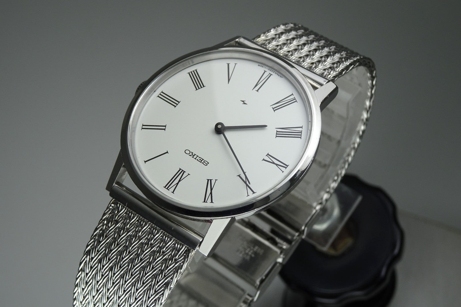 Vintage 1974 JAPAN SEIKO CHARIOT HI-BEAT 2220-0430 24Jewels Hand-winding.