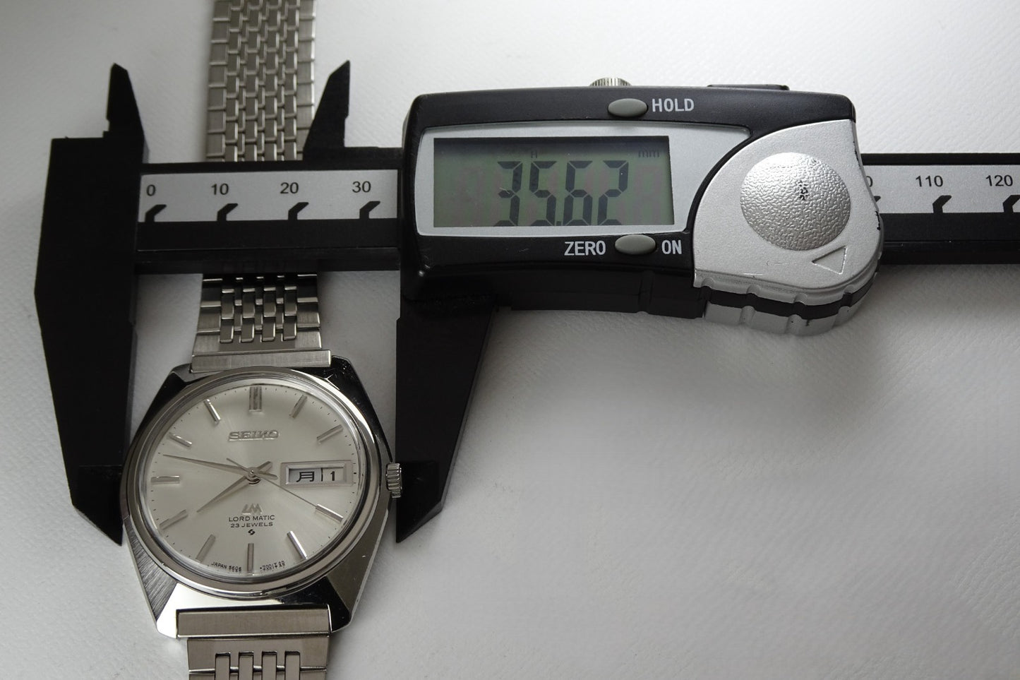 Vintage 1969 JAPAN SEIKO LORD MATIC WEEKDATER 5606-7000 23Jewels Automatic.