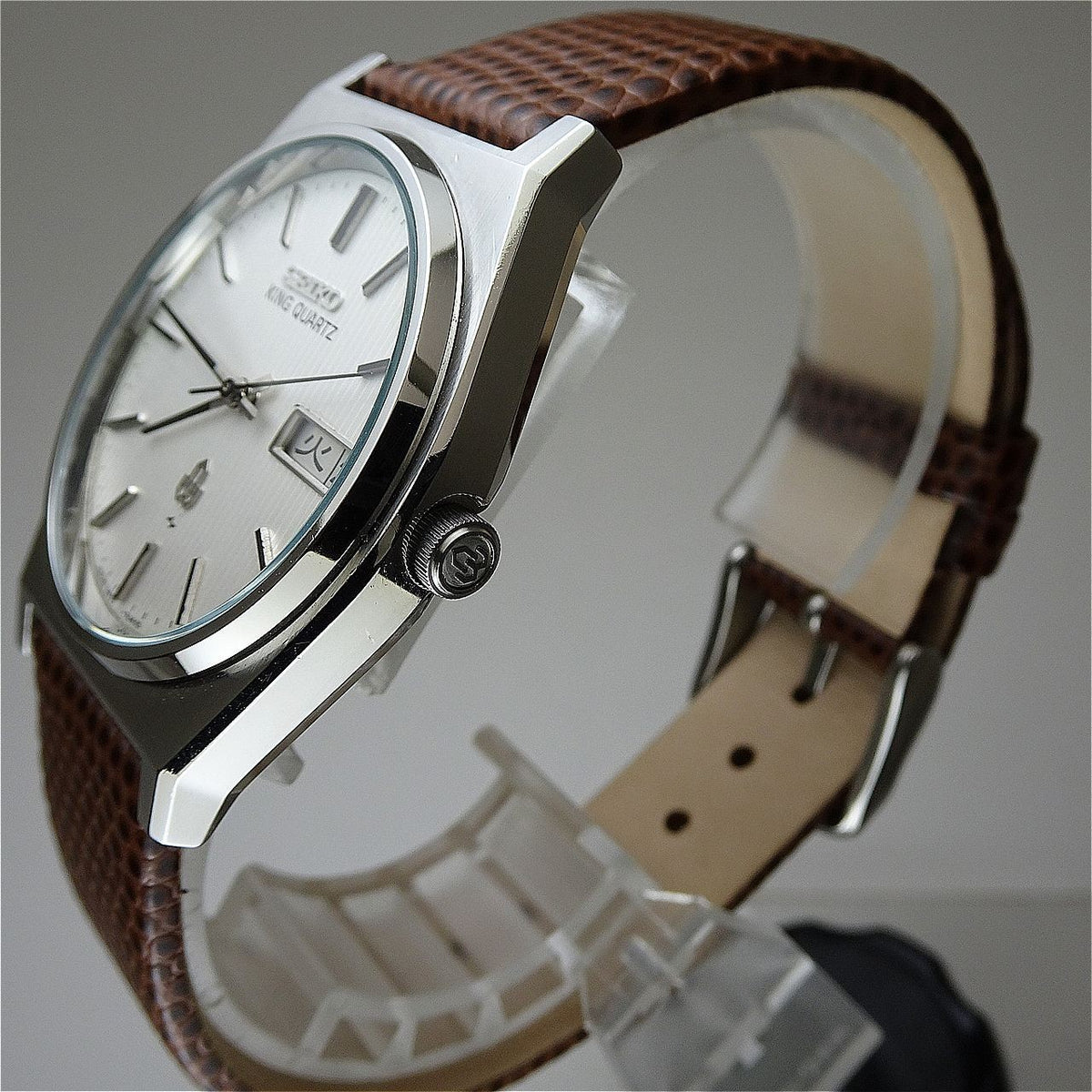 Vintage 1978 JAPAN SEIKO KING QUARTZ 5856-7030 8Jewels Quartz.