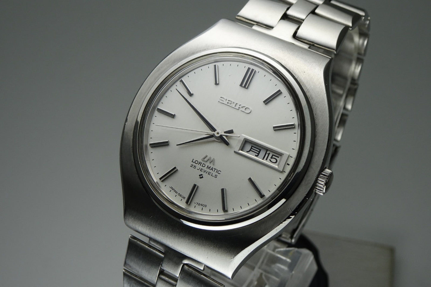 Serviced  Vintage 1969 JAPAN SEIKO LORD MATIC WEEKDATER 5606-7120 25J Automatic.