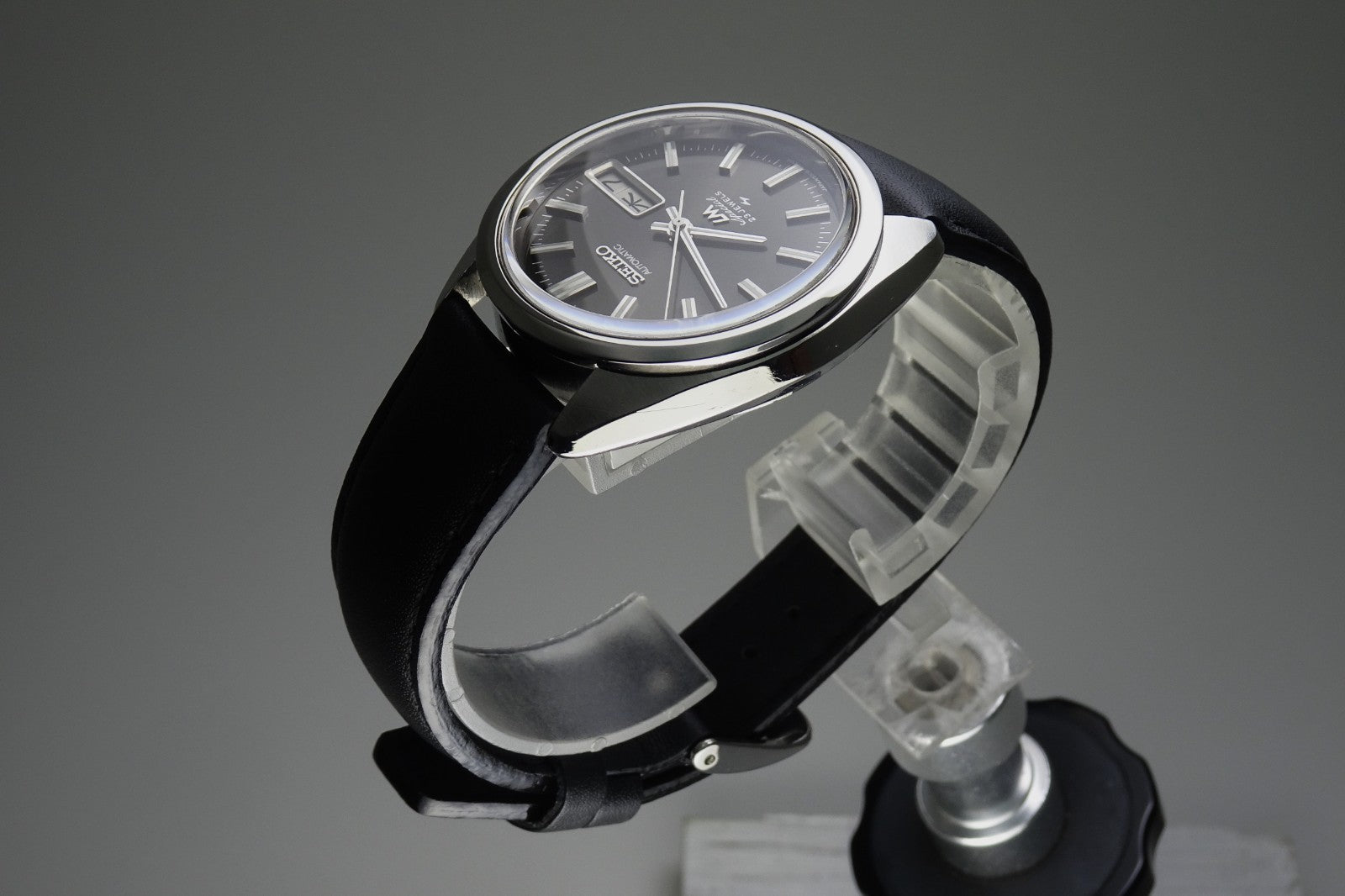 Vintage 1971 JAPAN SEIKO LORD MATIC SPECIAL WEEKDATER 5206-6020 23J Automatic.