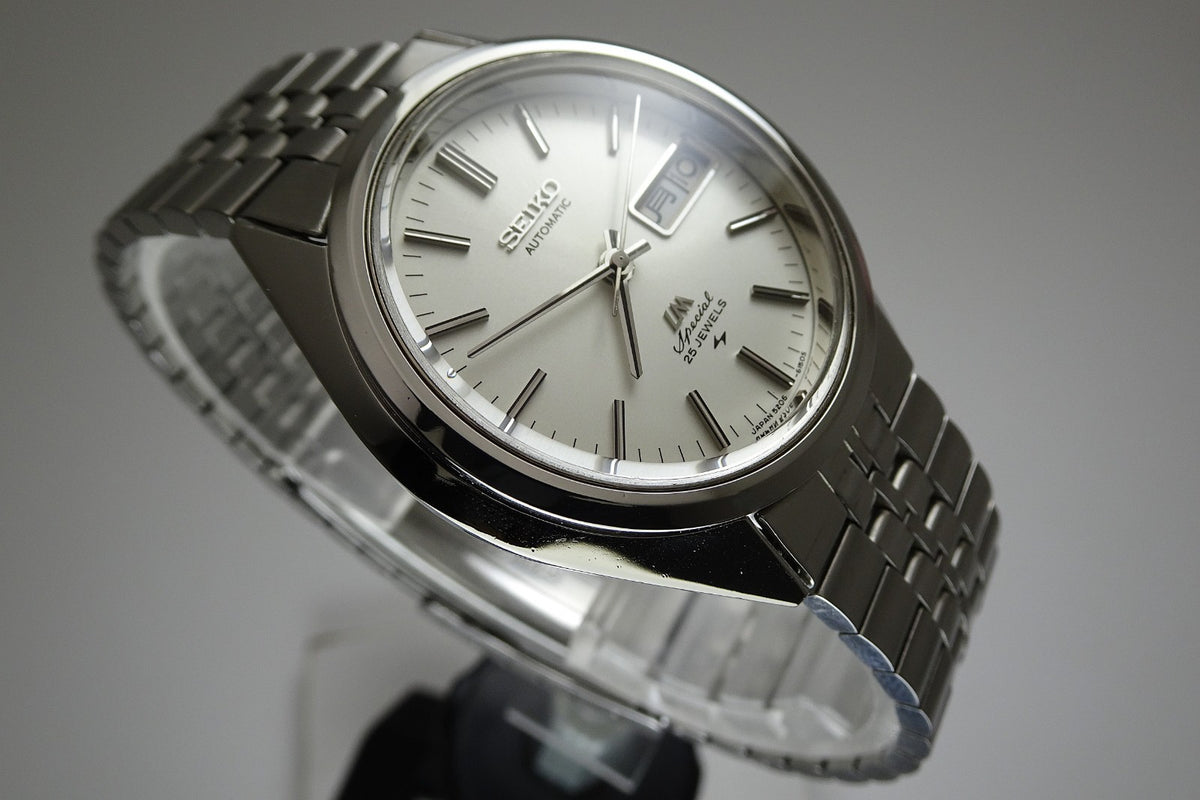Vintage 1972 JAPAN SEIKO LORD MATIC SPECIAL WEEKDATER 5206-6130 25J Automatic.