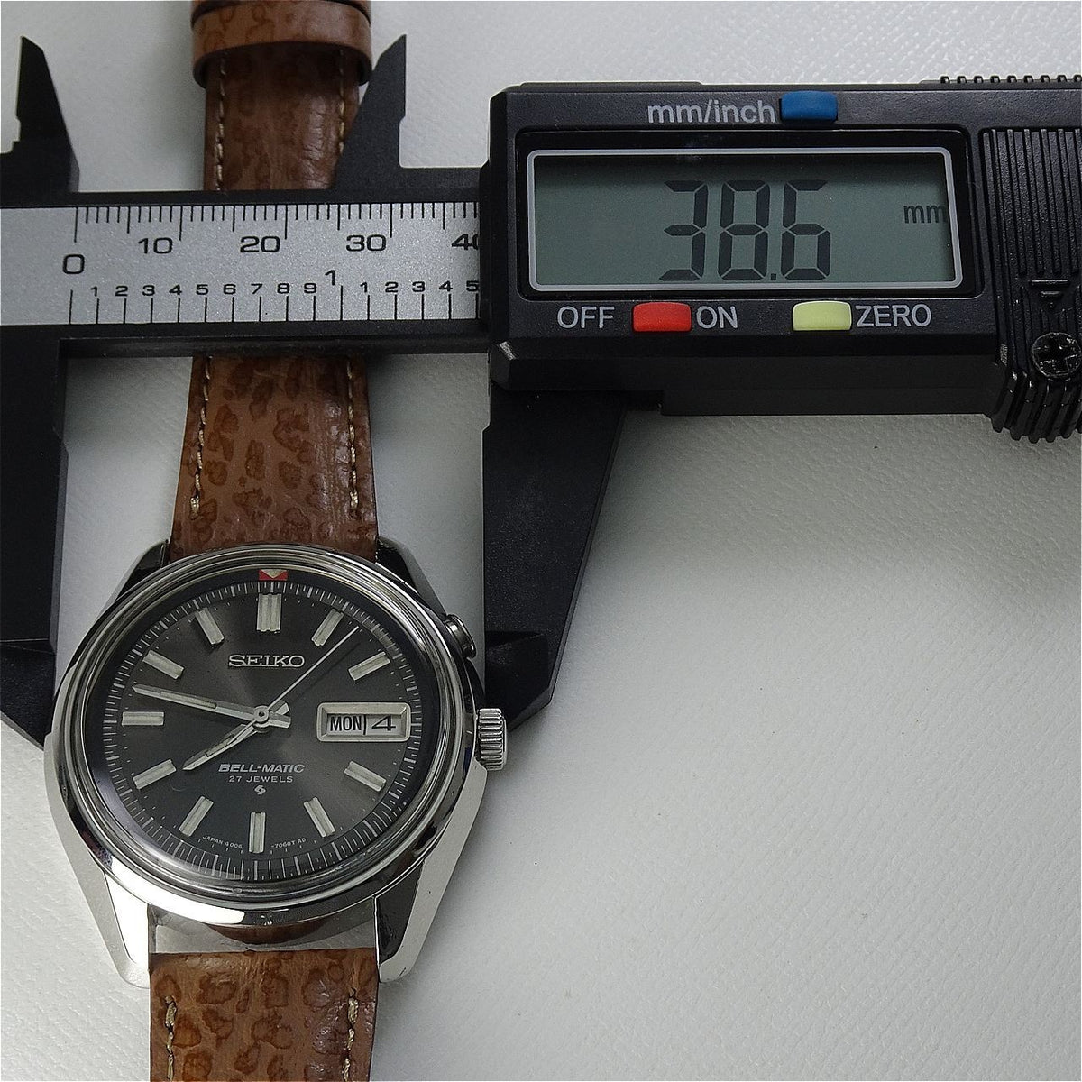 Vintage 1972 JAPAN SEIKO BELL-MATIC WEEKDATER 4006-7012 27Jewels Automatic.