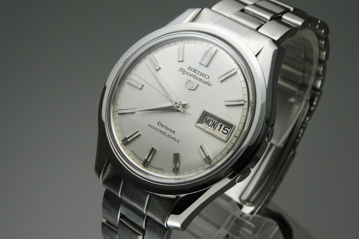 Serviced  Vintage 1966 JAPAN SEIKO SPORTSMATIC5 DX 7619-9010 25J Automatic.
