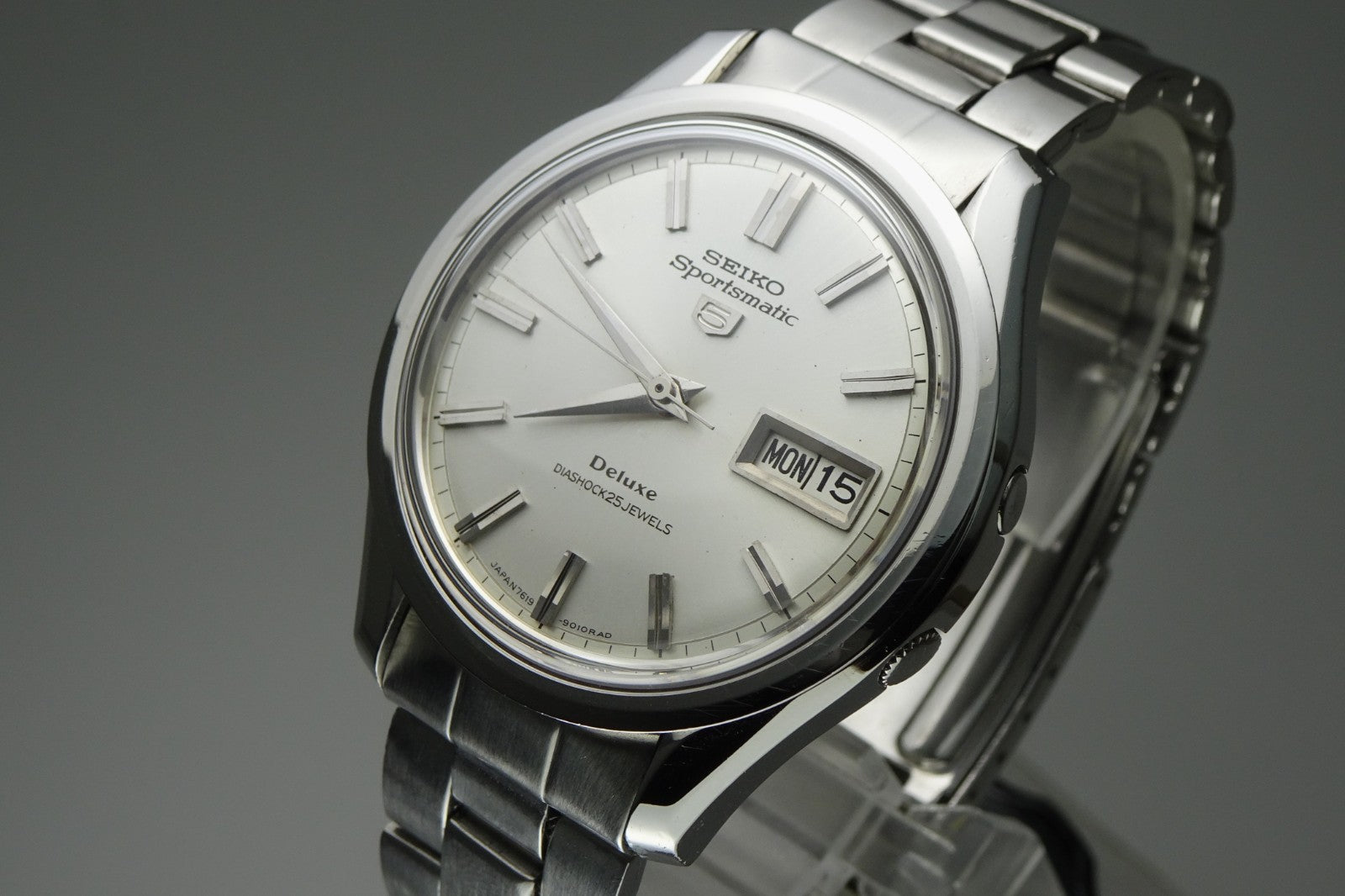Serviced  Vintage 1966 JAPAN SEIKO SPORTSMATIC5 DX 7619-9010 25J Automatic.
