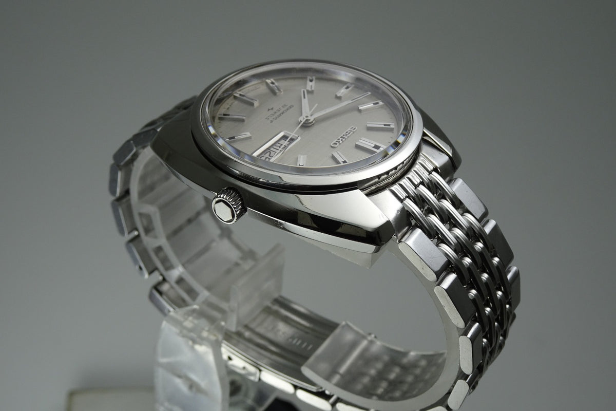 Vintage 1969 JAPAN SEIKO 51 SEIKOMATIC-P WEEKDATER 5106-7030 33Jewels Automatic.