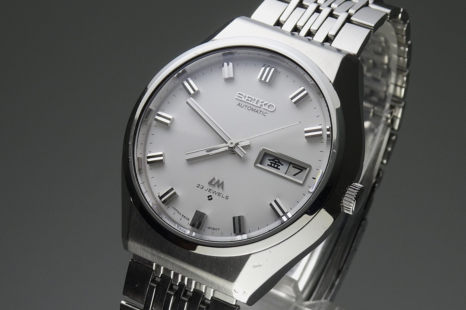 Serviced Vintage 1975 JAPAN SEIKO LORD MATIC WEEKDATER 5606-8061 23J Automatic.