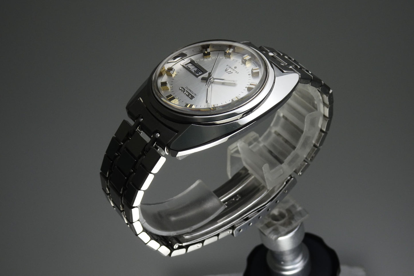 Vintage 1973 JAPAN SEIKO LORD MATIC WEEKDATER 5606-7230 25Jewels Automatic.