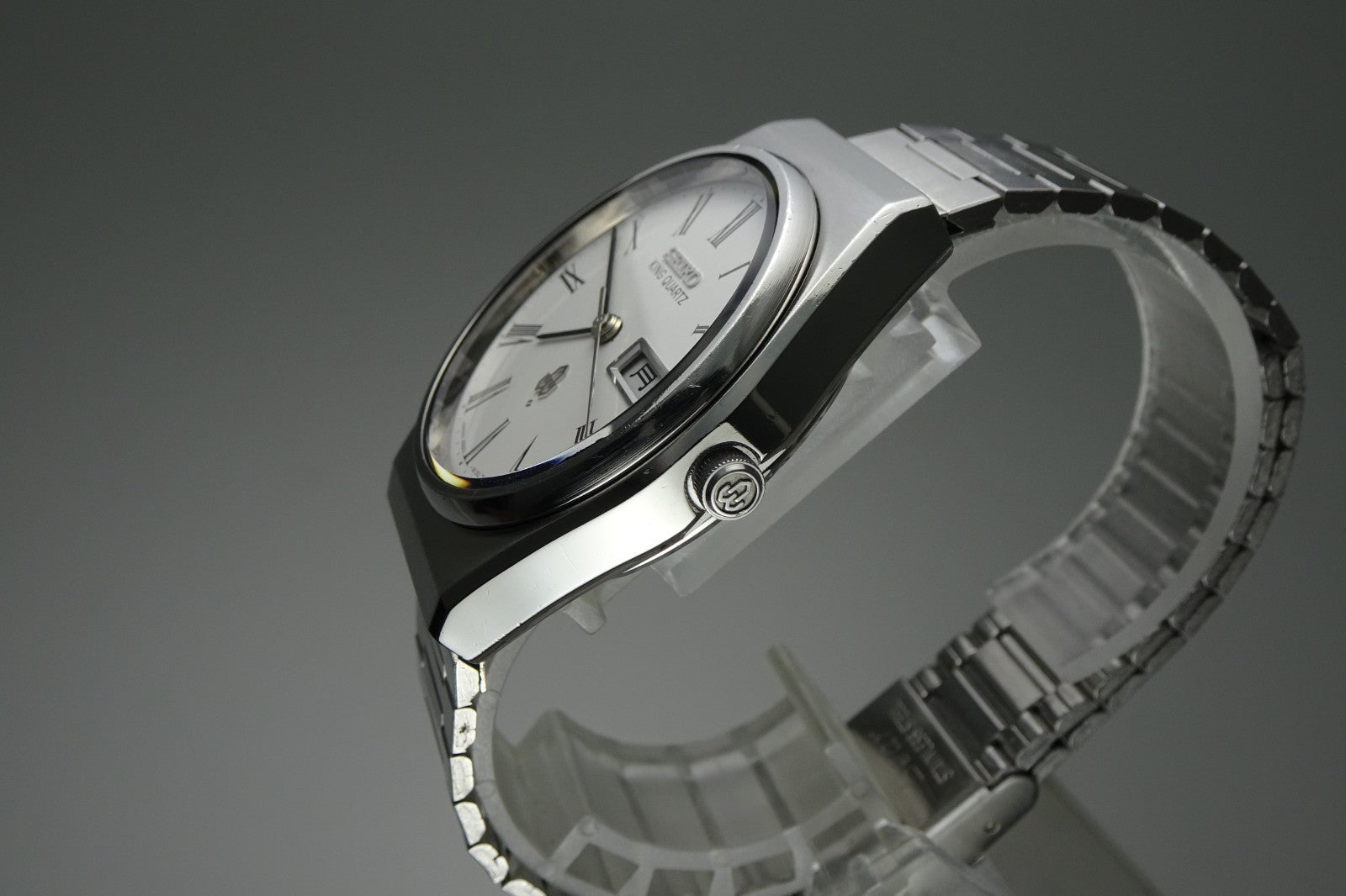Vintage 1977 JAPAN SEIKO KING QUARTZ 4823-8130 7Jewels Quartz.