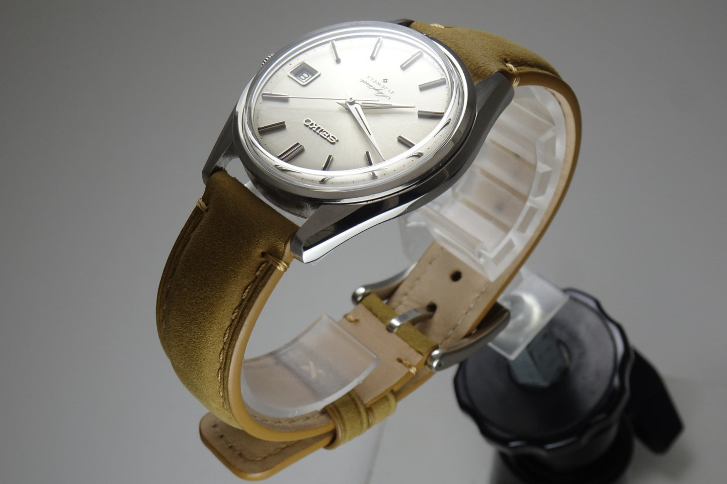 Vintage 1971 JAPAN SEIKO SKYLINER CALENDAR 6102-8000 21Jewels Hand-winding.