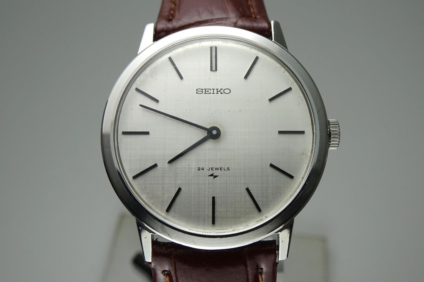 Serviced  Vintage 1973 JAPAN SEIKO CHARIOT HI-BEAT 2220-0180 24J Hand-winding.