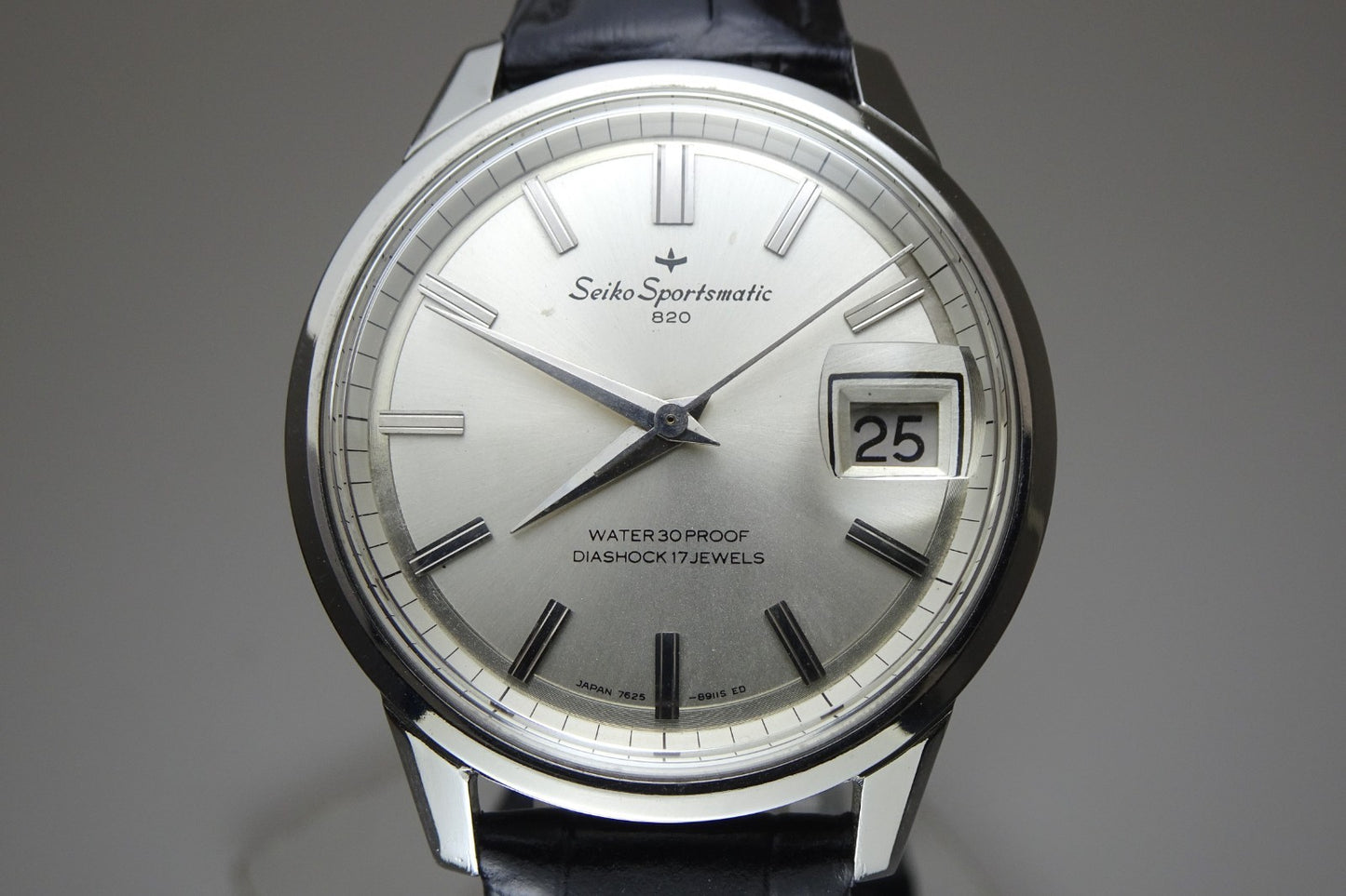Serviced Vintage 1965 JAPAN SEIKO SPORTSMATIC CALENDAR 7625-8961 17J Automatic.
