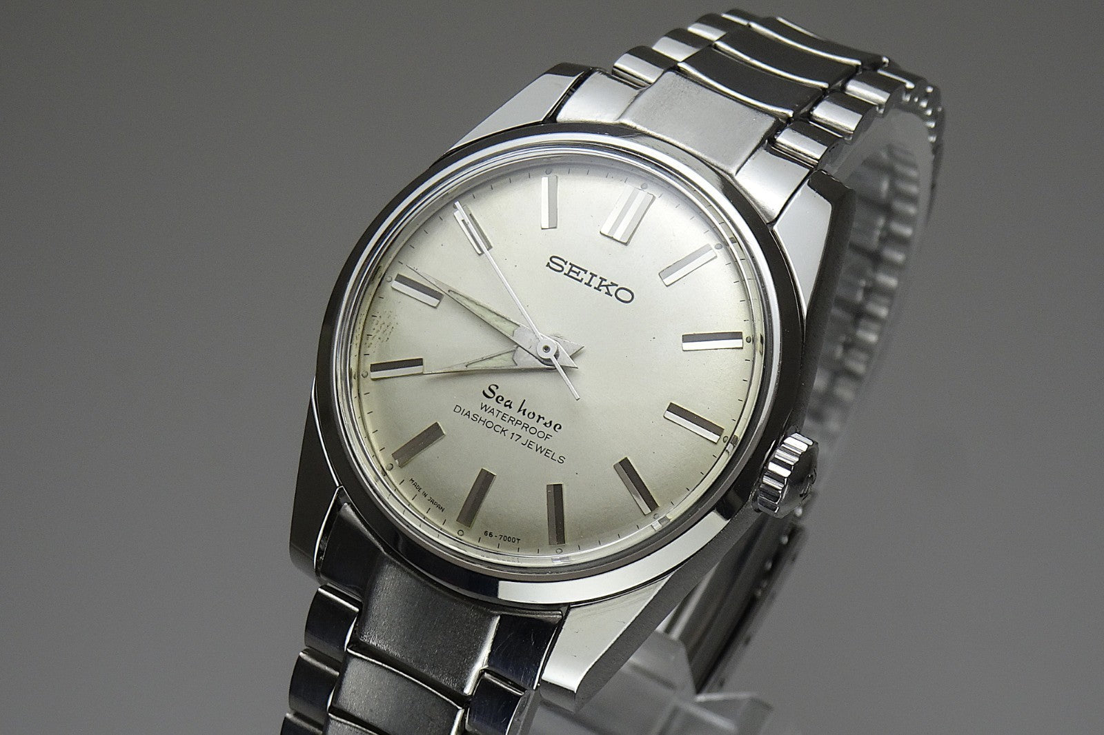 Vintage 1965 JAPAN SEIKO SEA HORSE 66-7000 17Jewels Hand-winding.