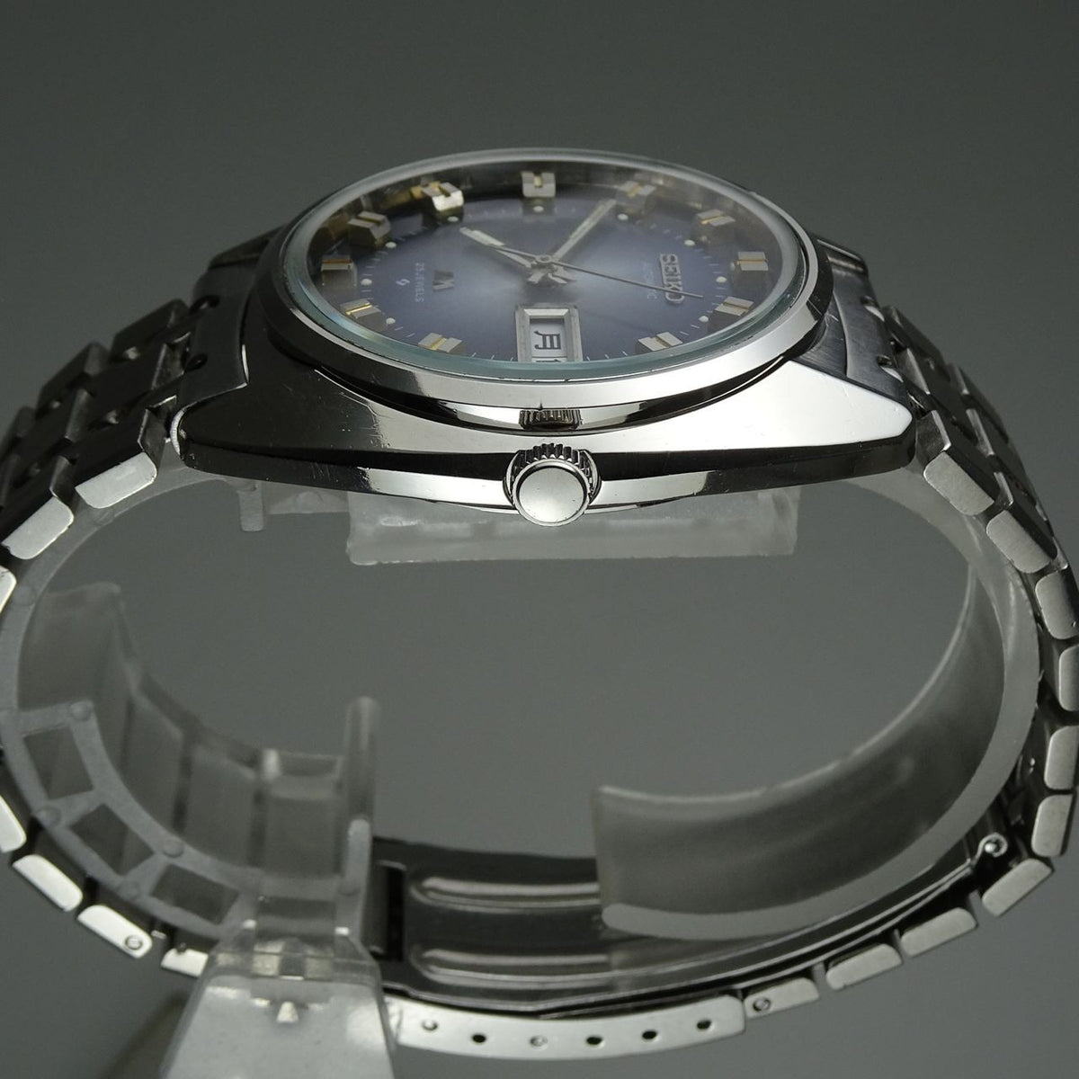 Serviced  Vintage 1973 JAPAN SEIKO LORD MATIC WEEKDATER 5606-7231 25J Automatic.