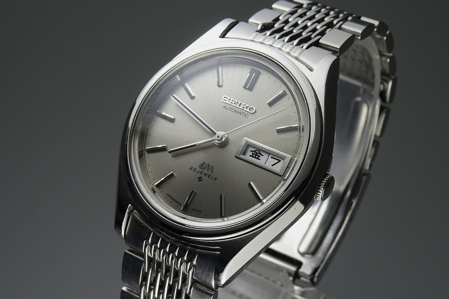 Serviced  Vintage 1973 JAPAN SEIKO LORD MATIC WEEKDATER 5606-7071 23J Automatic.