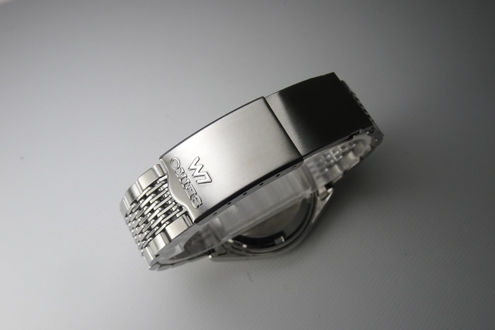 Vintage 1974 JAPAN SEIKO LORD MATIC WEEKDATER 5606-8050 23Jewels Automatic.