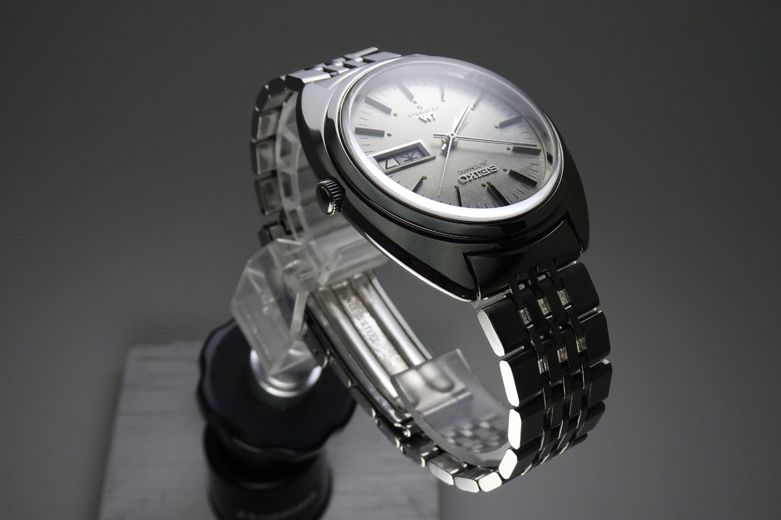 Vintage 1970 JAPAN SEIKO LORD MATIC WEEKDATER 5606-7150 23Jewels Automatic.