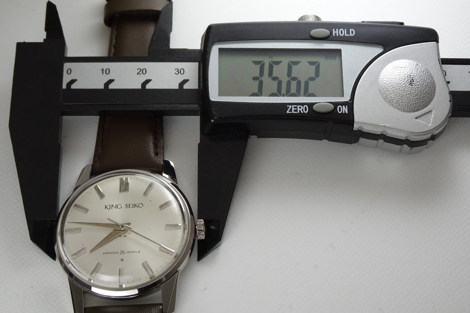 Vintage 1964 JAPAN KING SEIKO FIRST MODEL 15034  25Jewels Hand-winding.
