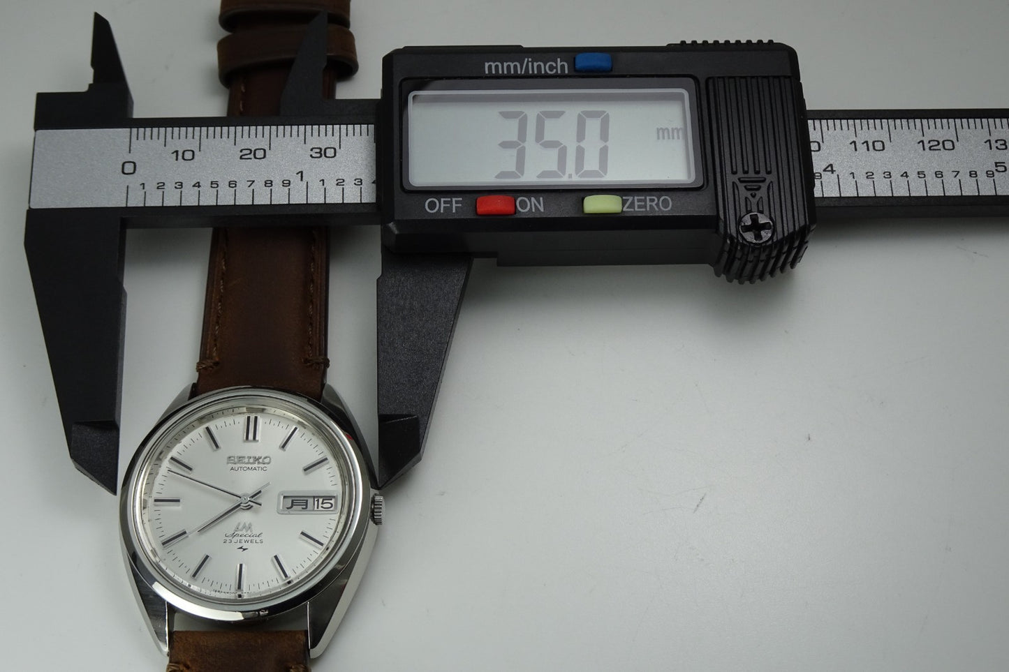 Serviced  Vintage 1970 JAPAN SEIKO LORD MATIC SP  5206-6020 23J Automatic.
