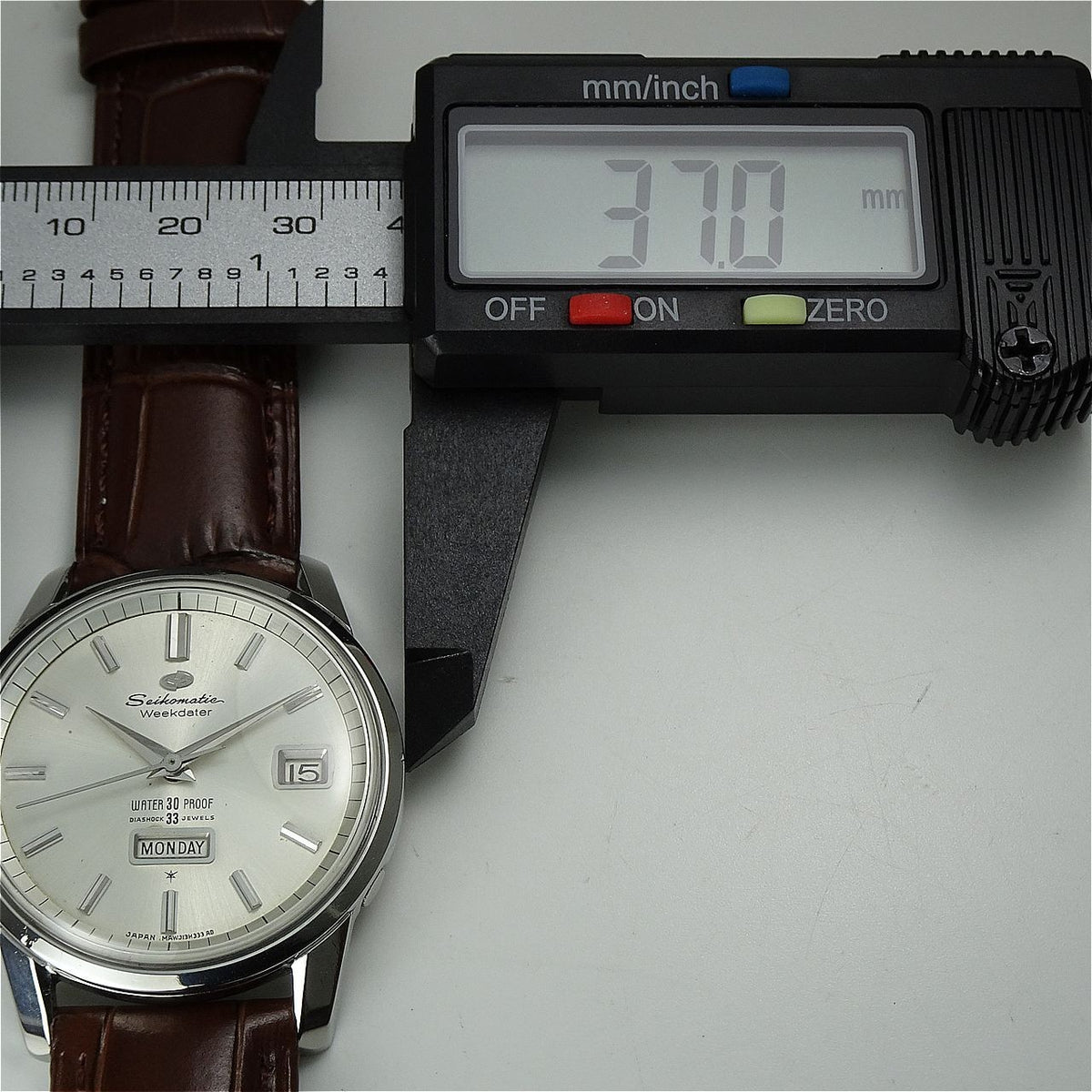 Vintage 1963 JAPAN SEIKO MATIC WEEKDATER J13080 33Jewels Automatic.